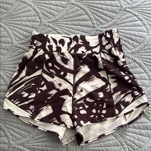 Lululemon Shorts Hotty Hot High Rise